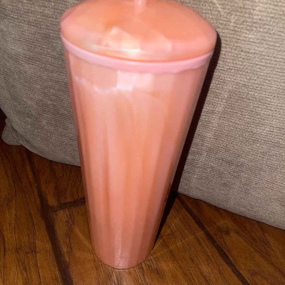 Starbucks Summer 2021 Peach Pink Marble 24 oz Cold Cup Tumbler Dome Lid W/ Straw
